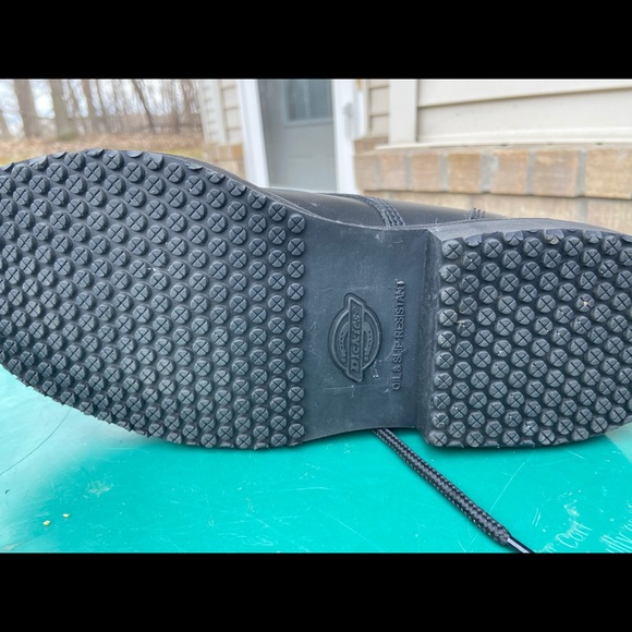Dickies slip resistant women’s shoe - Picture 6 of 8